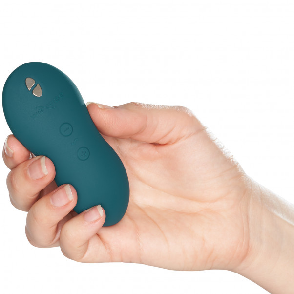 We-Vibe Touch X Klitorisvibrator produkt i hånd 52