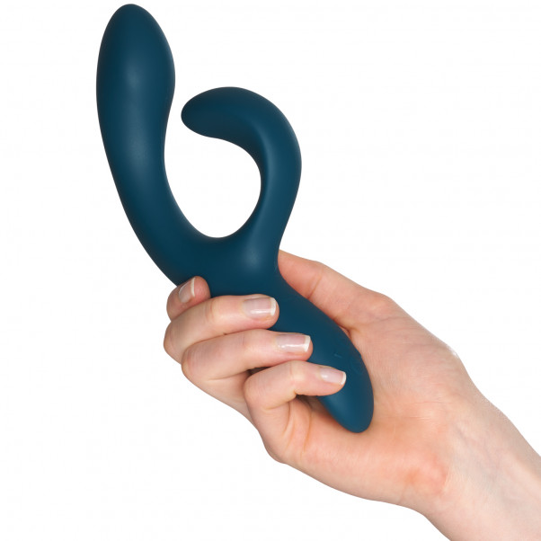 We-Vibe Penisring og Rabbitvibrator Date Night-Sett Produktbilde med hånd 50
