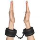 Obaie Polstrede Håndleddsmansjetter i Neopren Produktbilde med hånd 50